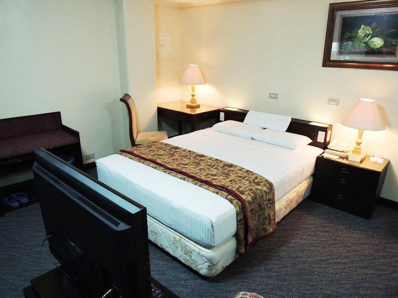 Hotel Asia Себу Экстерьер фото